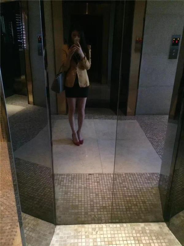 漂亮的少妇， pa~pa水多